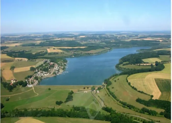 Maison Cadre Paisible Face Au Peigney