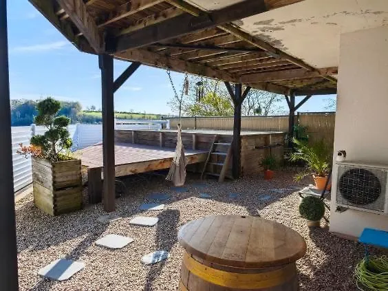 Maison Cadre Paisible Face Au * Peigney